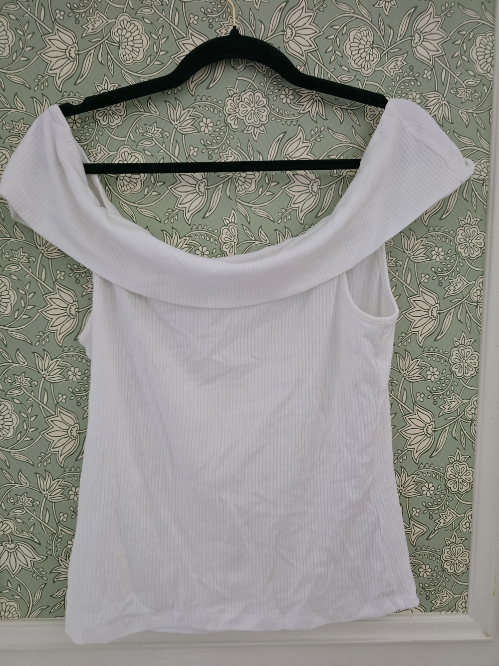 Old Navy Off-Shoulder Ribbed Top - Picture 2 of 4